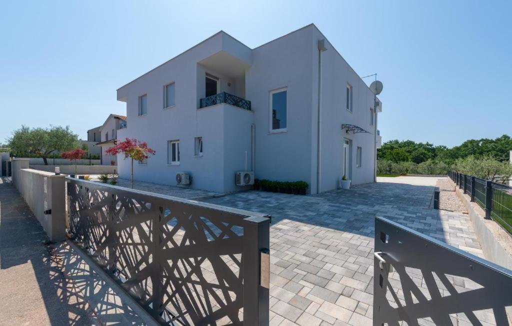 Villa Casa Storija Novigrad Istria Eksteriør billede