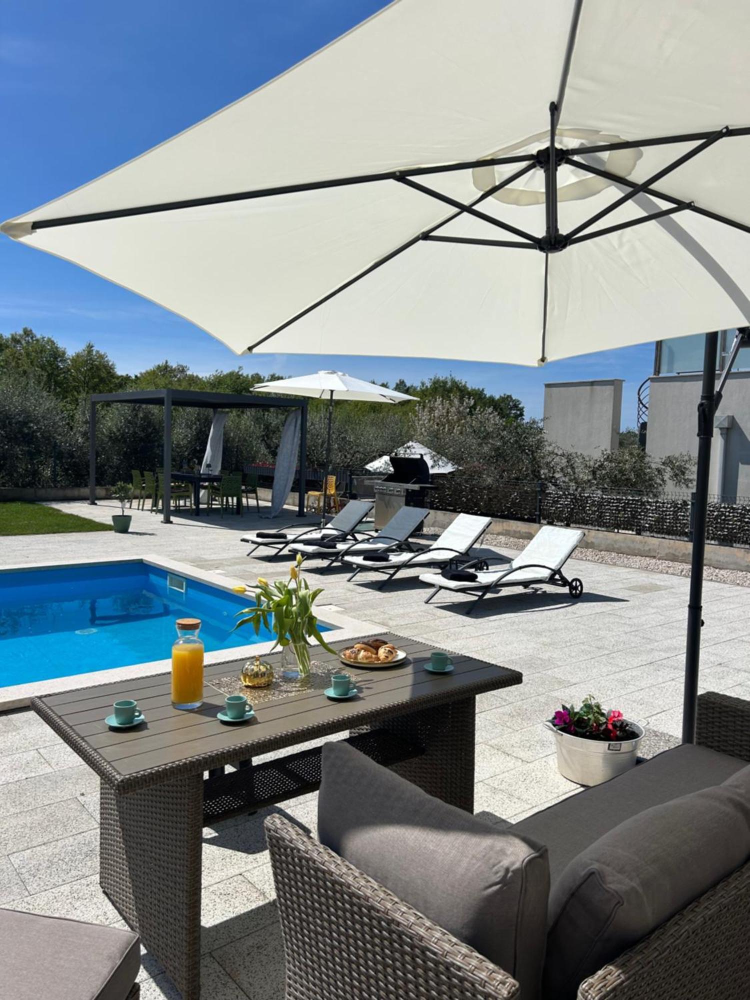 Villa Casa Storija Novigrad Istria Eksteriør billede